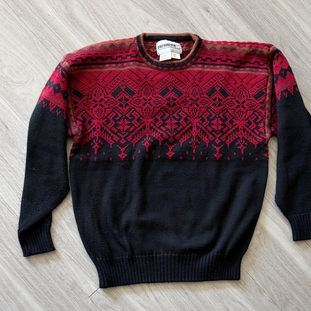 Obermeyer Men's Crewneck vintage Sweater in Red and Black